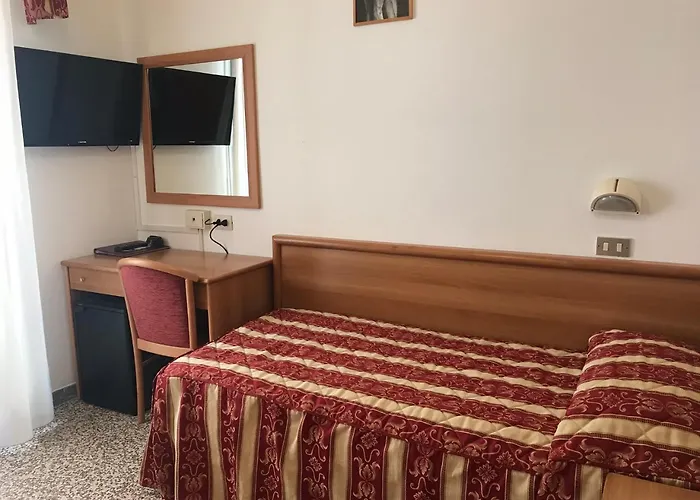 Roma Hotel 4*